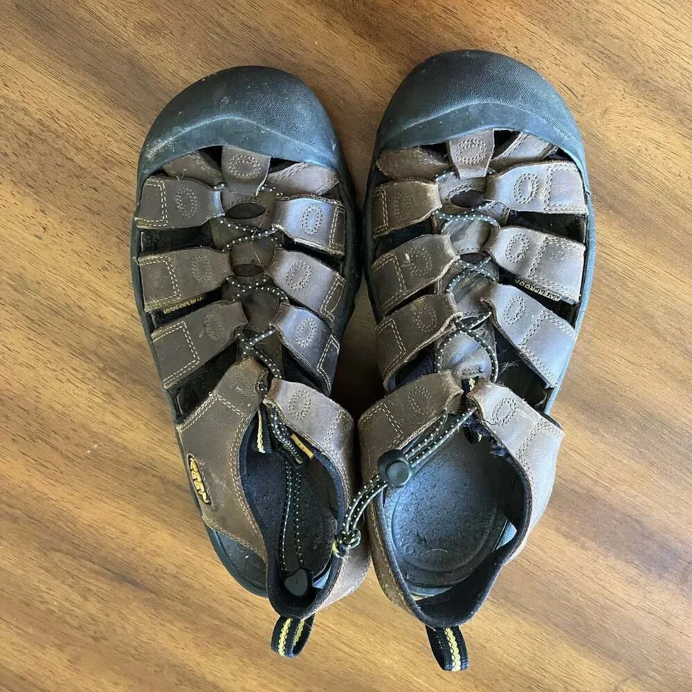 KEEN Men's Newport Bison Brown Leather Hiking Sandals